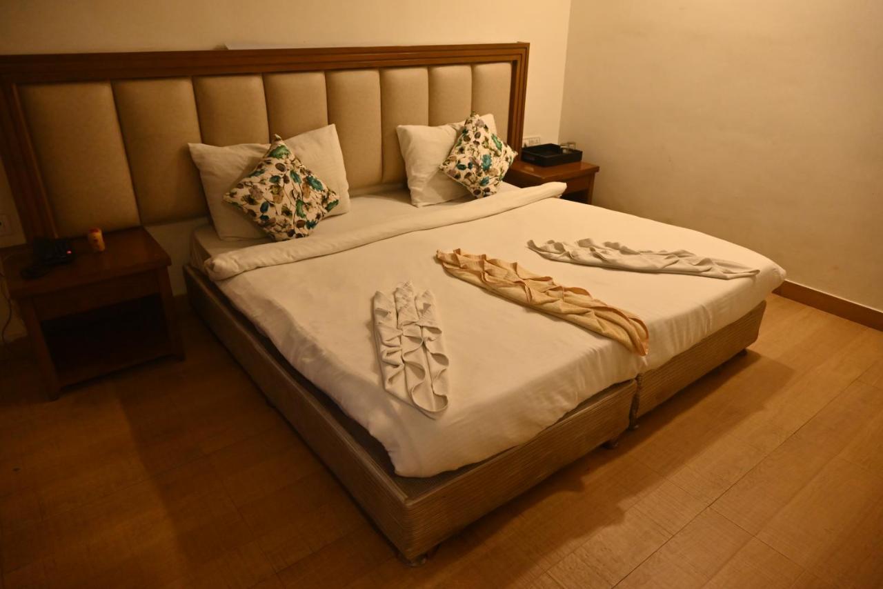 Hotel Sun Green Bhubaneswar Ngoại thất bức ảnh